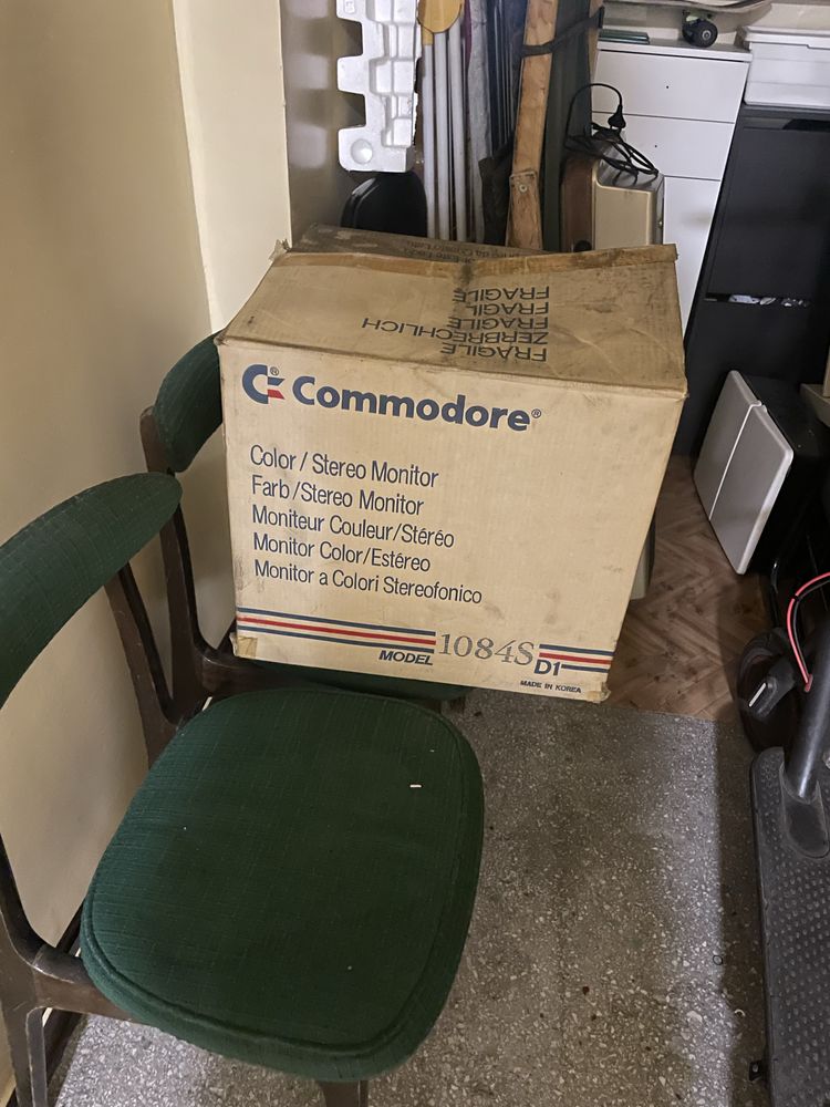 Amiga 500 z monitorem sprawna + 2 joystiki i prdały