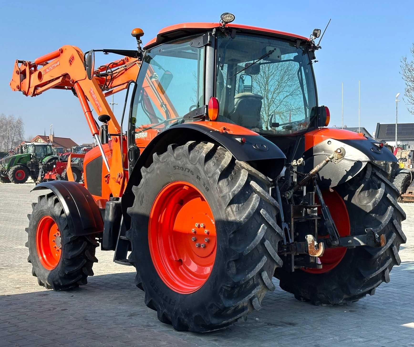 Kubota M 135 GX + ładowacz czołowy/M100GX, M110GX, M128GX/