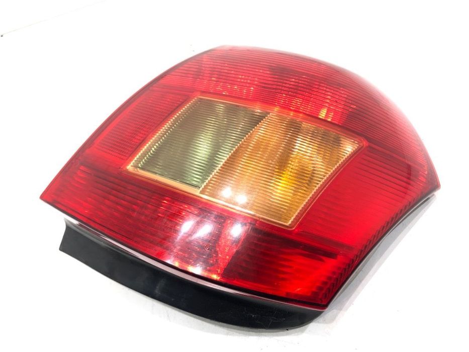 LAMPA PRAWY TYŁ  TOYOTA COROLLA (_E12_) 2001 - 2007 1.6 VVT-i (ZZE121_) 81 kW [110 KM] benzyna 2002