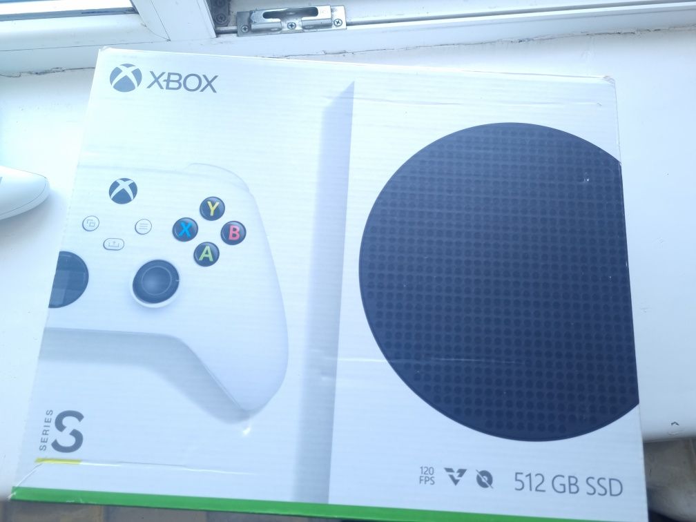 Xbox series s 512 + акк з 30 + іграми + 2 геймпада
