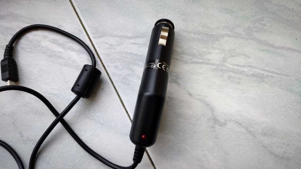 автомобильное зарядное устройство для макро USB разъема
