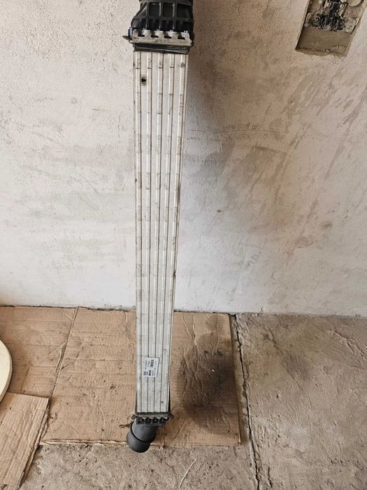 Продам интеркулер Audi q5 2.0 tfsi 2015 г.в оригинал б.у.