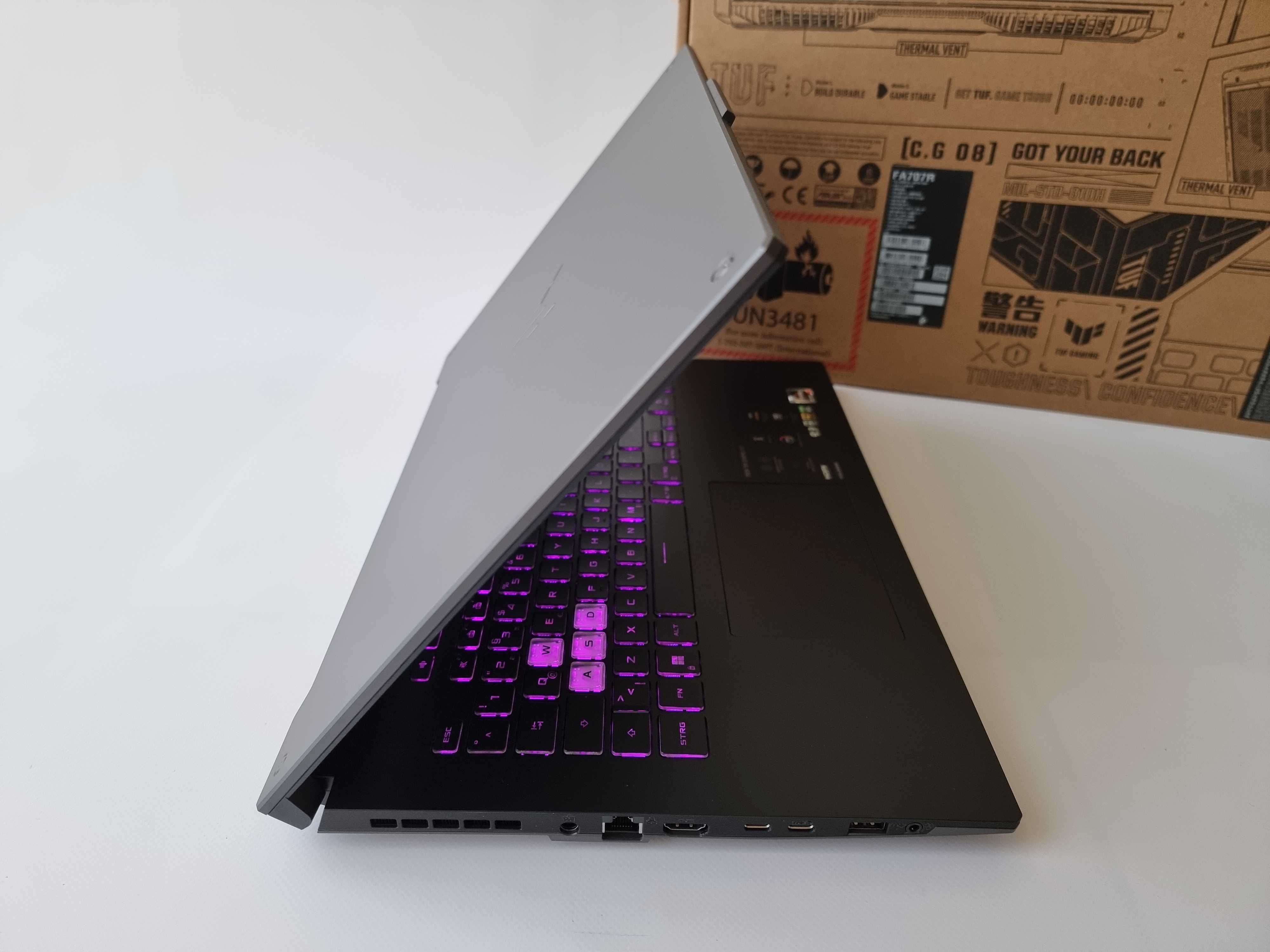 Asus TUF Gaming A17 (2022)/R7 6800H/RTX 3070TI/RAM 16GB/SSD 1TB/WIN 11