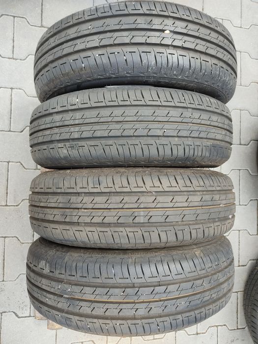 komplet opon letnich demo 165/65 R 14  79S Bridgestone