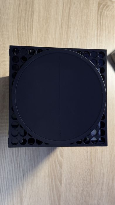 Xbox Series X 1TB з двома геймпадами