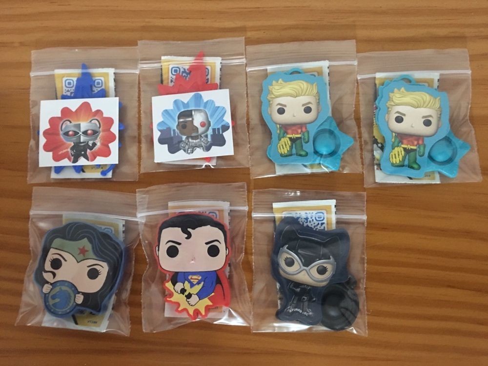 Bonecos Funko DC comics Kinder Joy