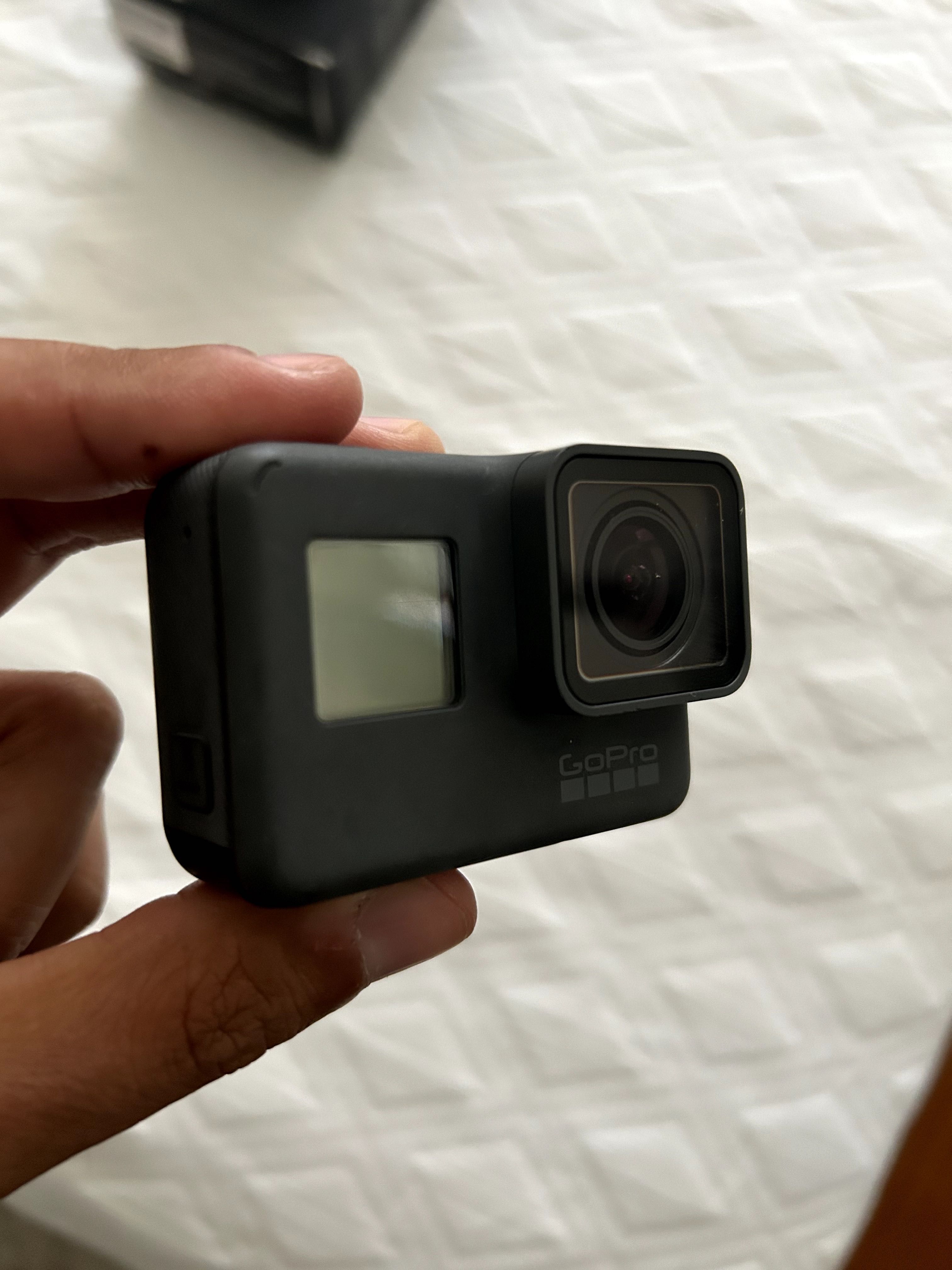 GoPro Hero 5 + acessórios + gimbal + 2 baterias com carregador duplo