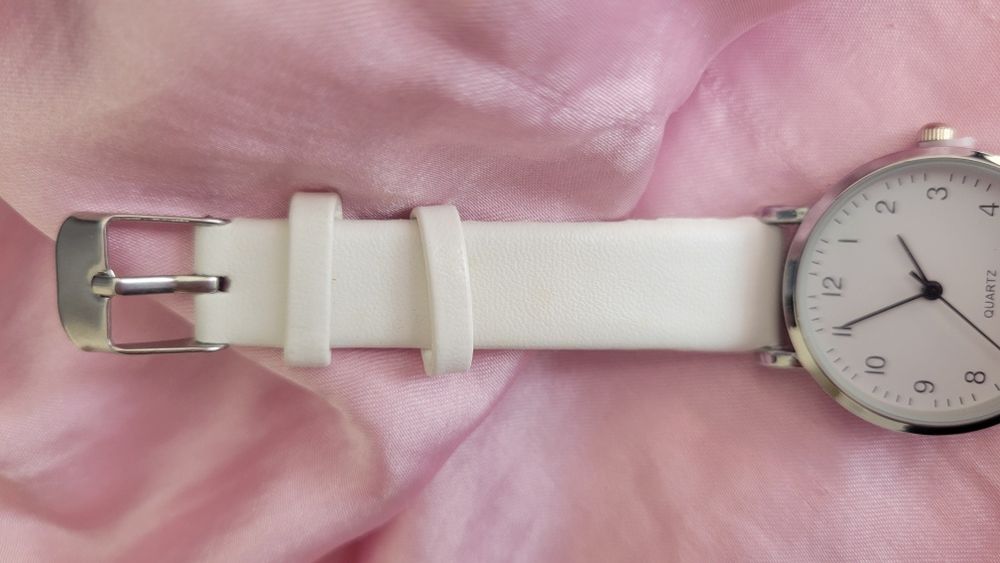 Relógio Quartz Branco