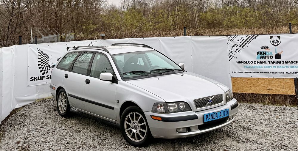 Volvo V40 1.9D ~ Lift ~ 2004 ~ Klima ~ Alufelgi ~ Hak ~ Zadbane