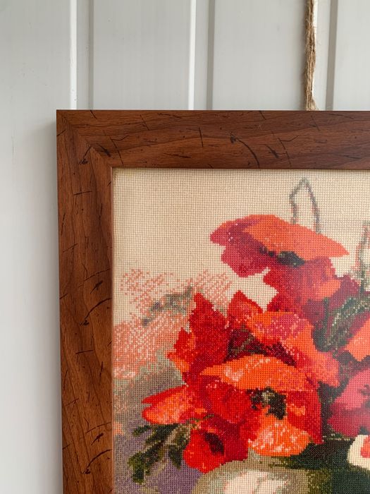 Вишивана картина Маки в горщику
