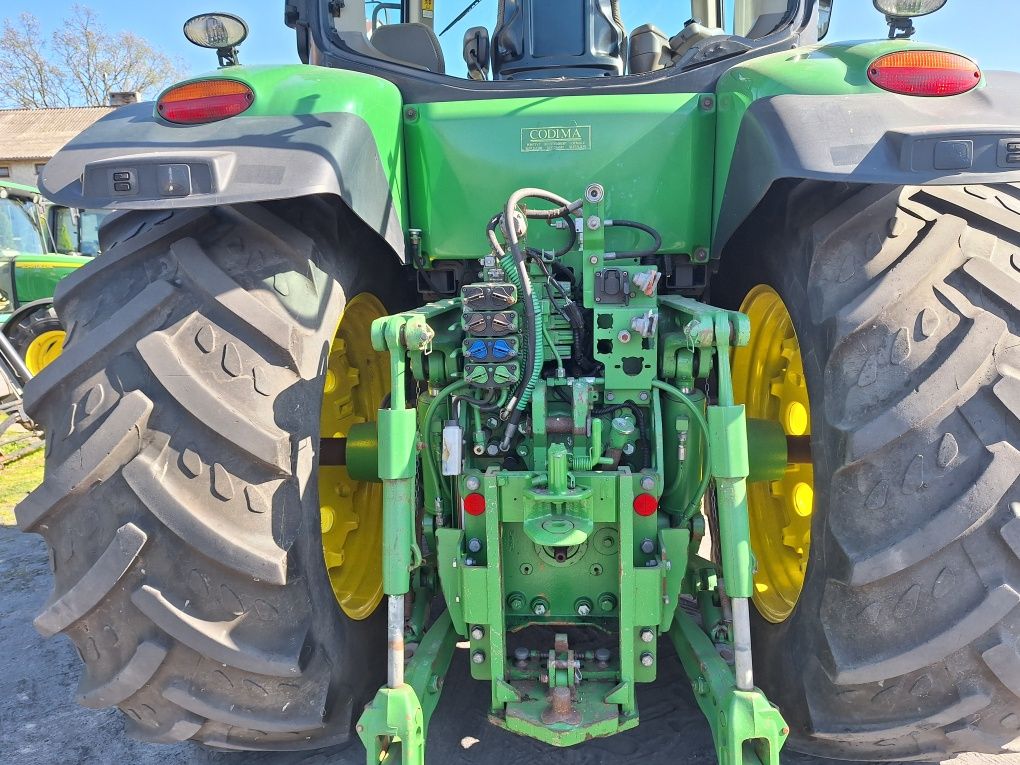 John Deere 7200R  Rok 2013