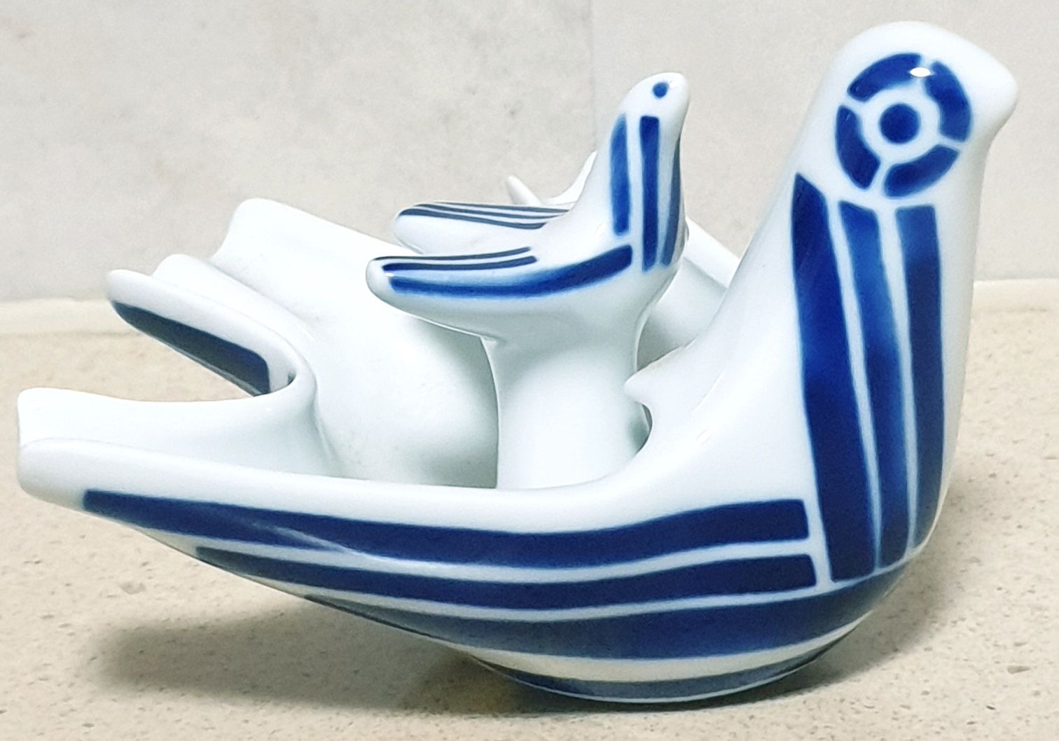 Linda escultura cinzeiro pássaros em porcelana Sargadelos