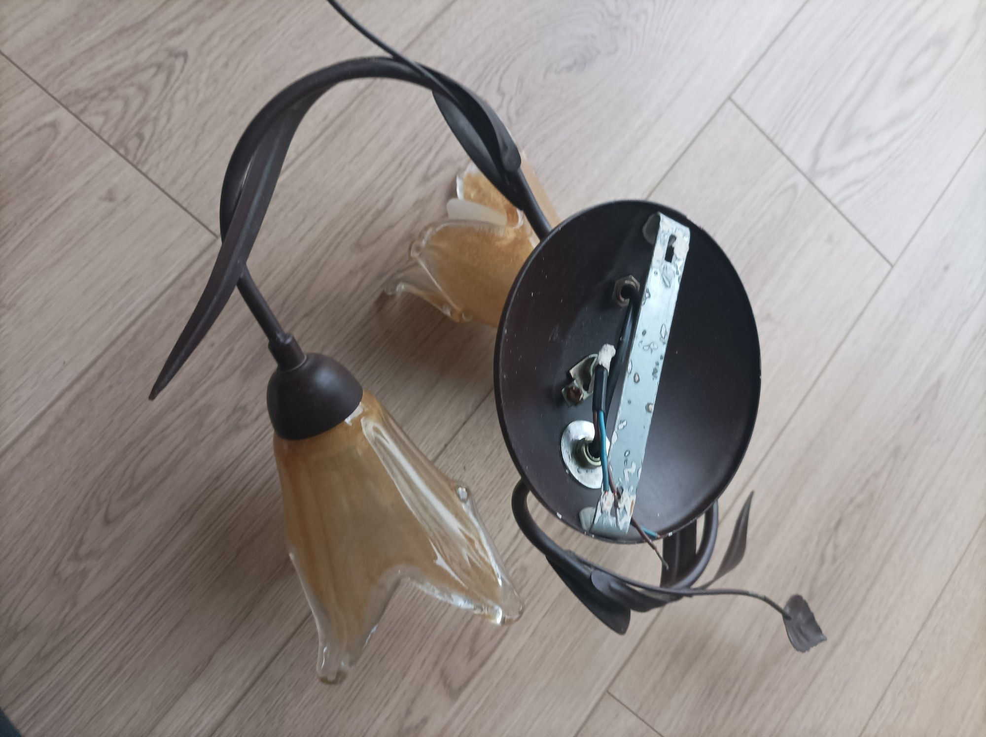 Lampa, żyrandol, oświetlenie wewnętrzne