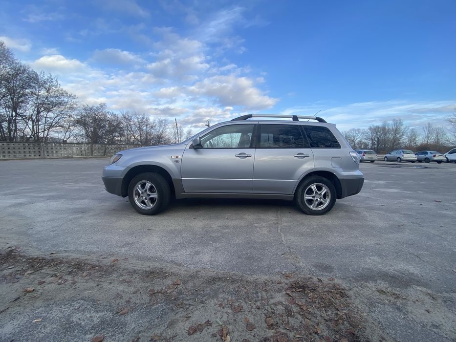 Продам Mitsubishi Outlander 1