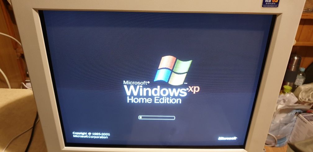 Komputer Pc Geforce fx 5200 Plus M onitor Samsung i klawiatura myszka