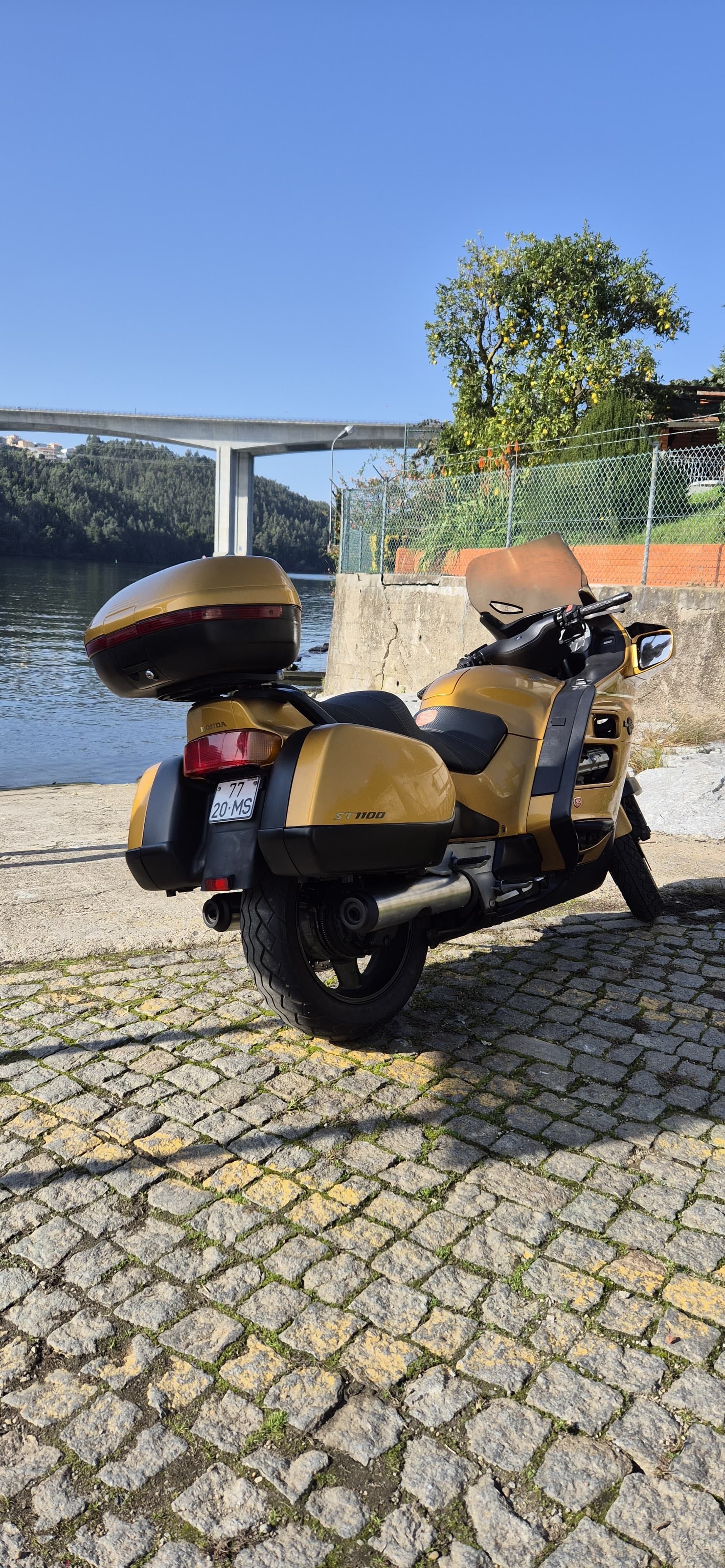 Honda Pan European St1100 50Th aniversary