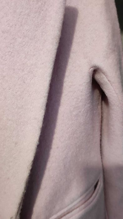 Рожеве пальто під пояс і без