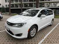 Chrysler Pacifica Mały przebieg, piękny stan, nowe opony