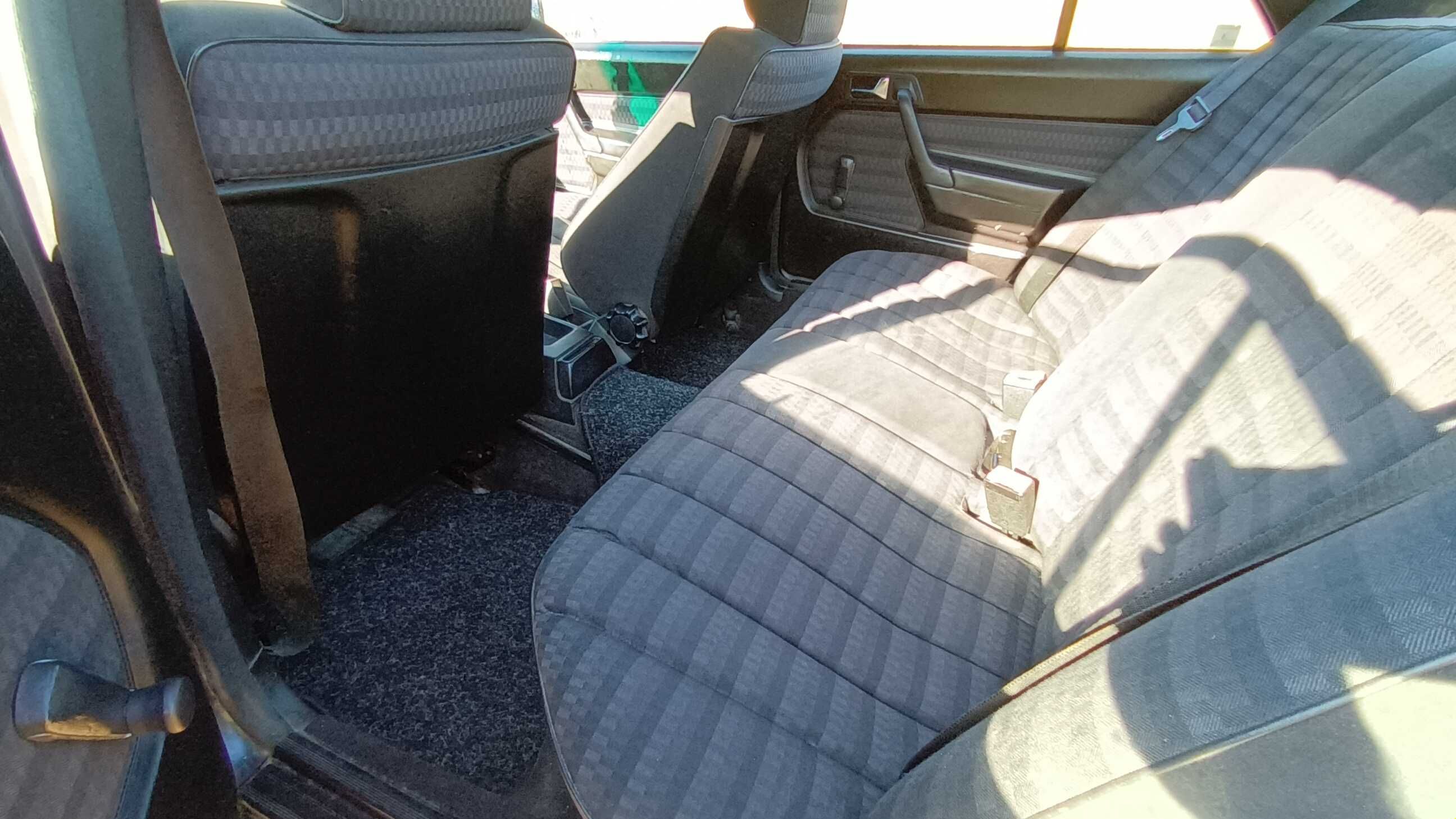 Excelente Mercedes-Benz 190D Clássico