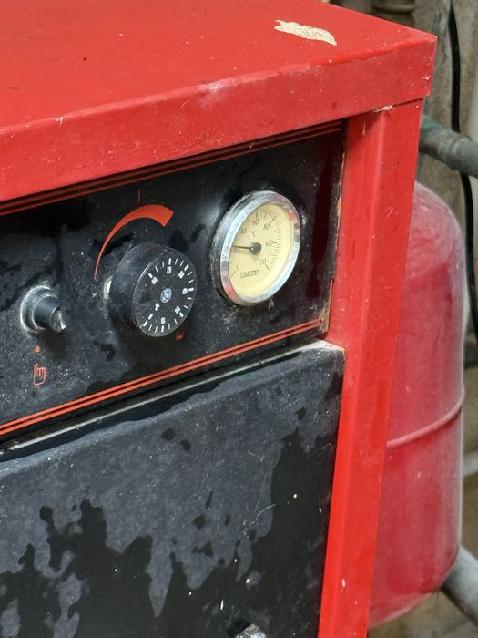 Caldeira a gasóleo + depósito 500L