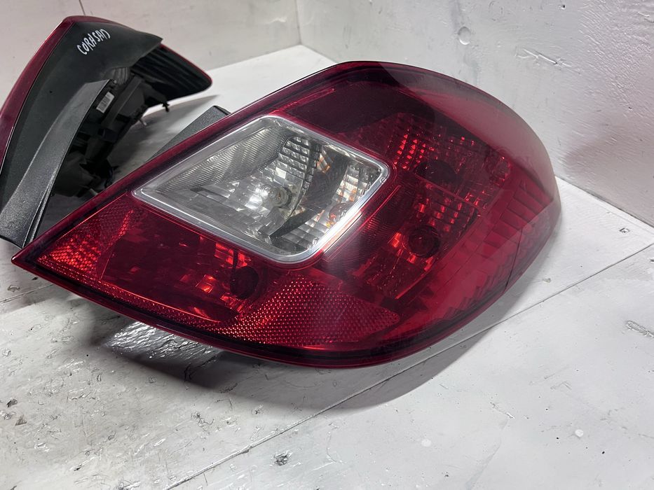 Стоп сигнал ліхтар Corsa D фара задня права ліва