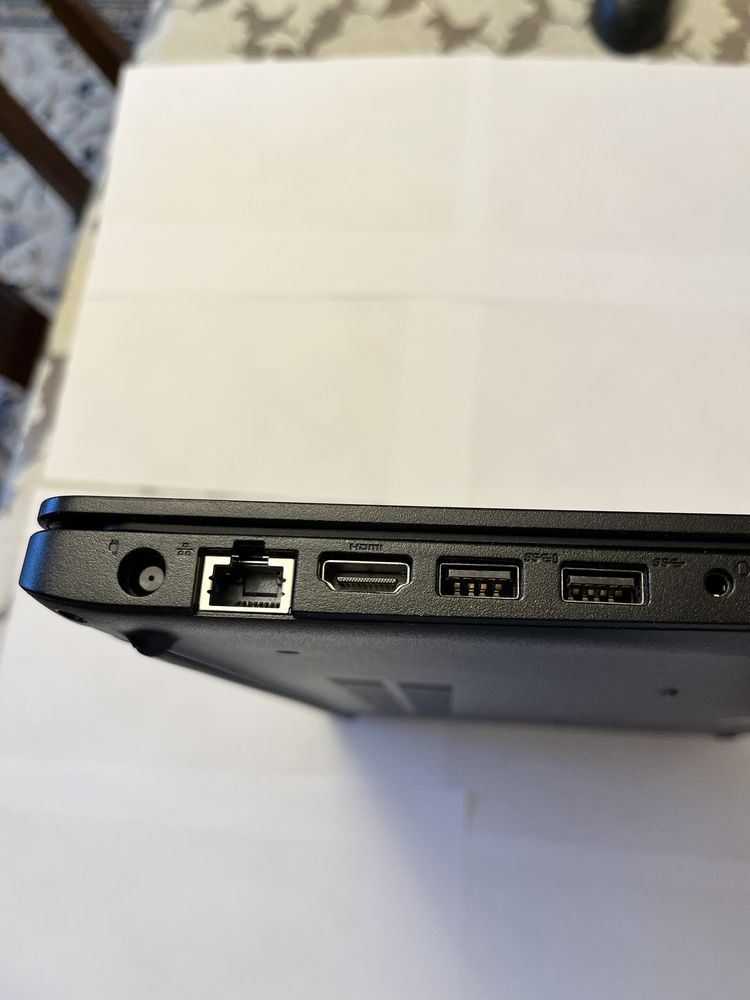 Laptop Dell Latitude 3580