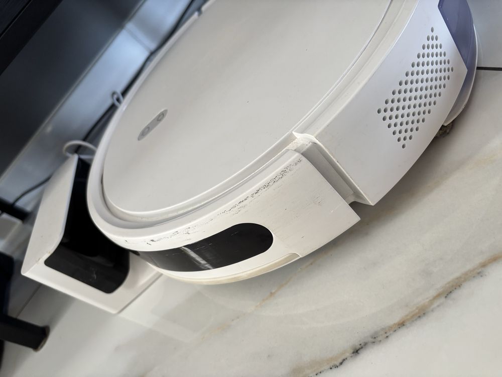 Robot sprzatajacy XIAOMI VACUUM E10.