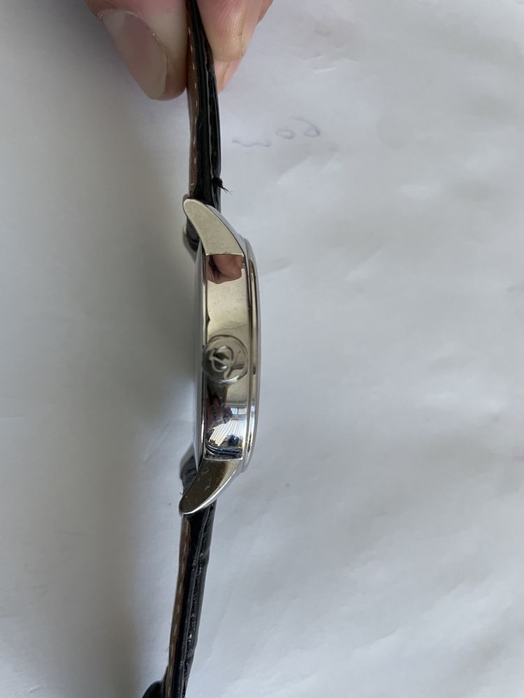 Baume & Mercier  GMT Classima