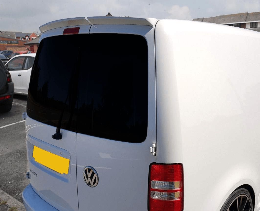 Спойлер Volkswagen Caddy бленда накладка на багажник ляду козырек
