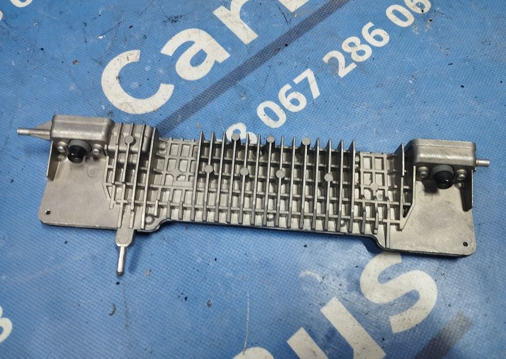 Камера в лобове скло Mercedes Мерседес W222 S 560 лобовое стекло