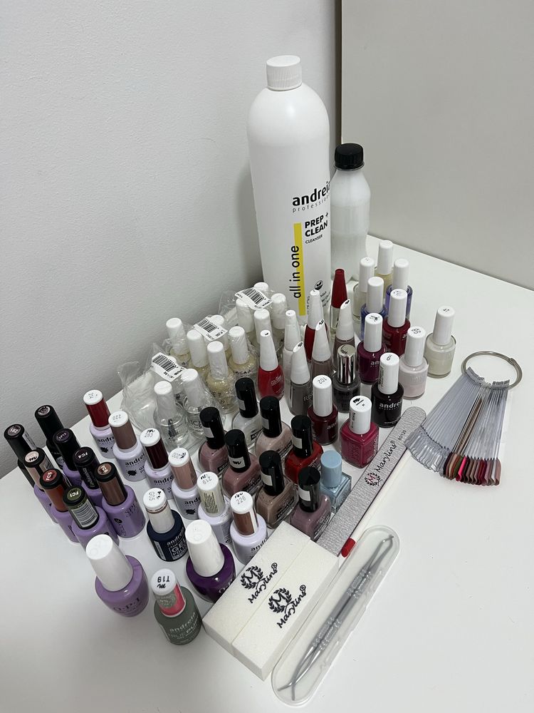KIT MANICURE COM VÁRIOS ITENS NOVOS