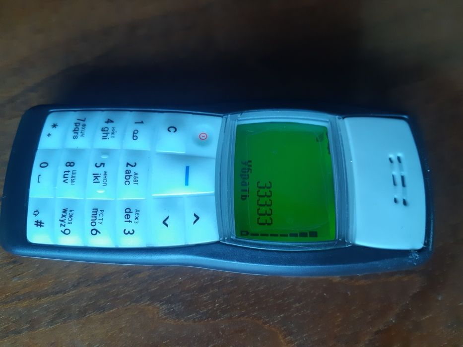 Ретро  NOKIA: 1100. Новый корпус и кнопки! Хороший прием!