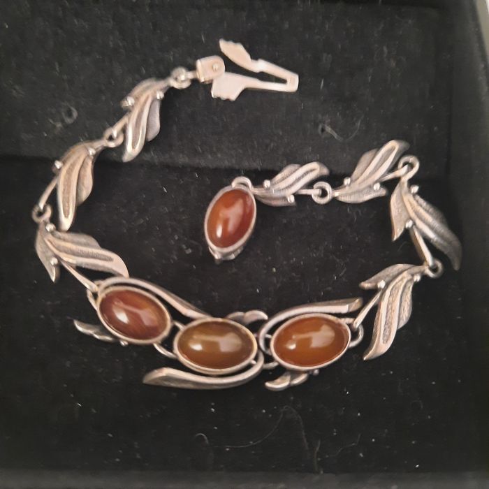 Серебряные украшения  Русские самрцветы