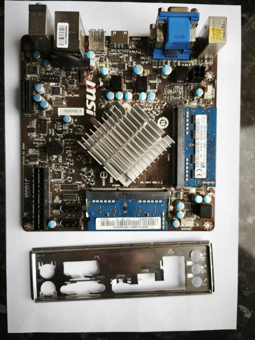 Płyta główna MSI j1800i, mini itx,4 GB RAM