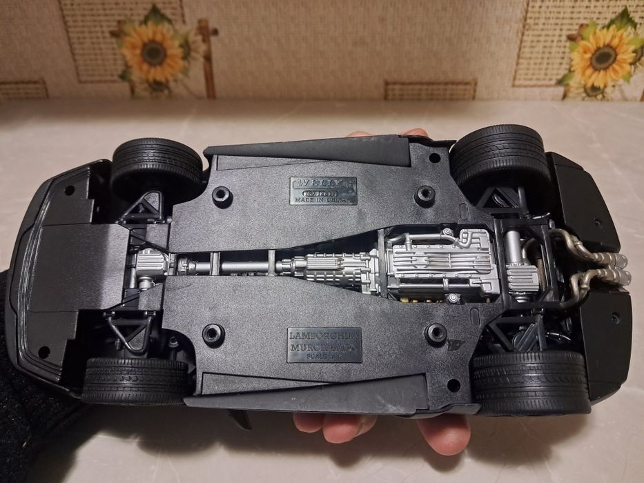Масштабная модель 1/18 Lamborghini Murciélago Welly авто