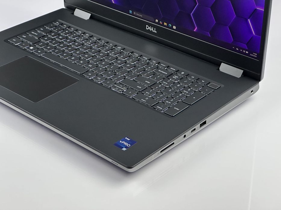 Laptop DELL Precision 7770 | i7-12850HX / FHD / RTX A5500 / US / FV23%