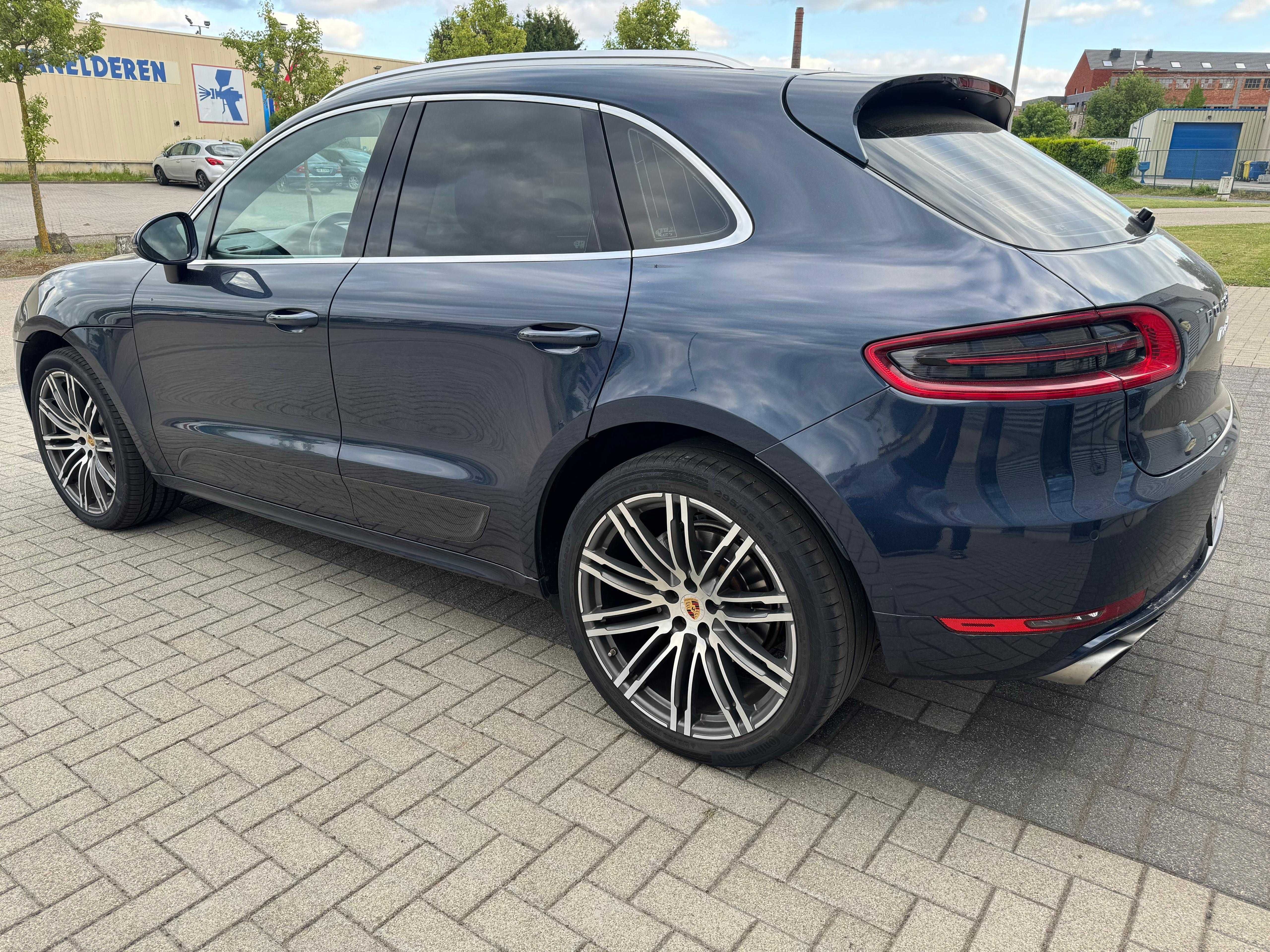 PORSCHE MACAN TOP SPORT PACK