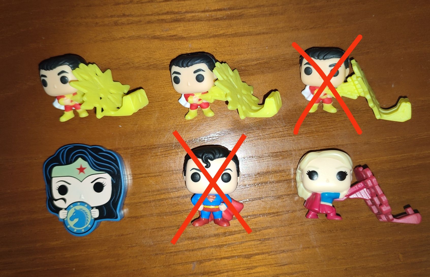 Figuras Kinder Joy DC e Harry Potter Funko
