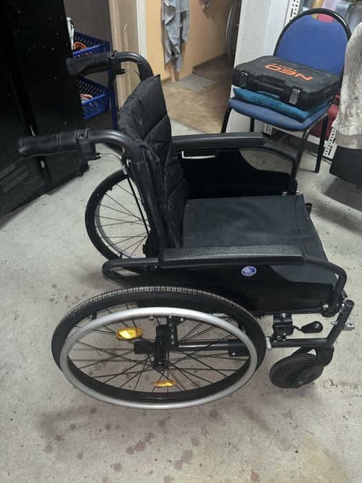Wózek inwalidzki Vermeiren D-200 Super stan.