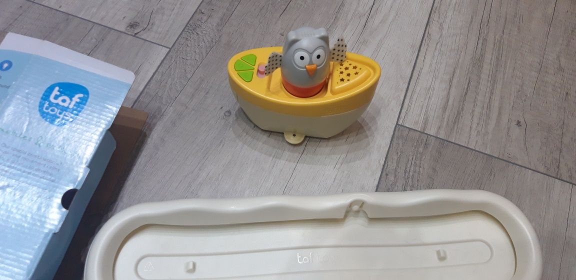 Zabawka niemowlęca muzyczna łódeczka
