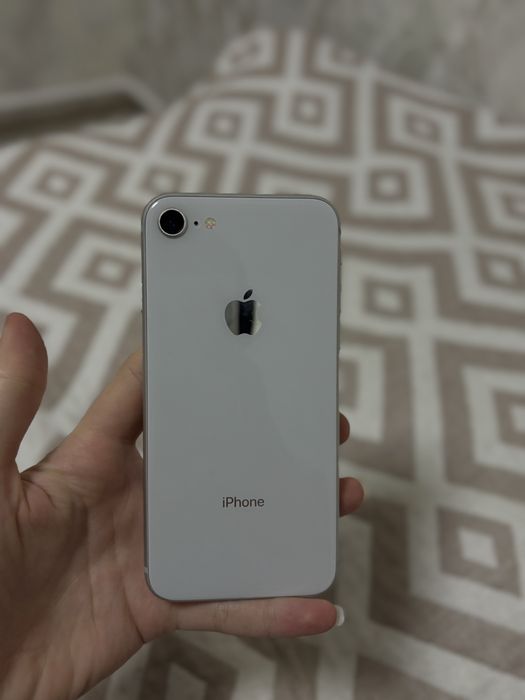 iPhone 8 64Gb 80%АКБ