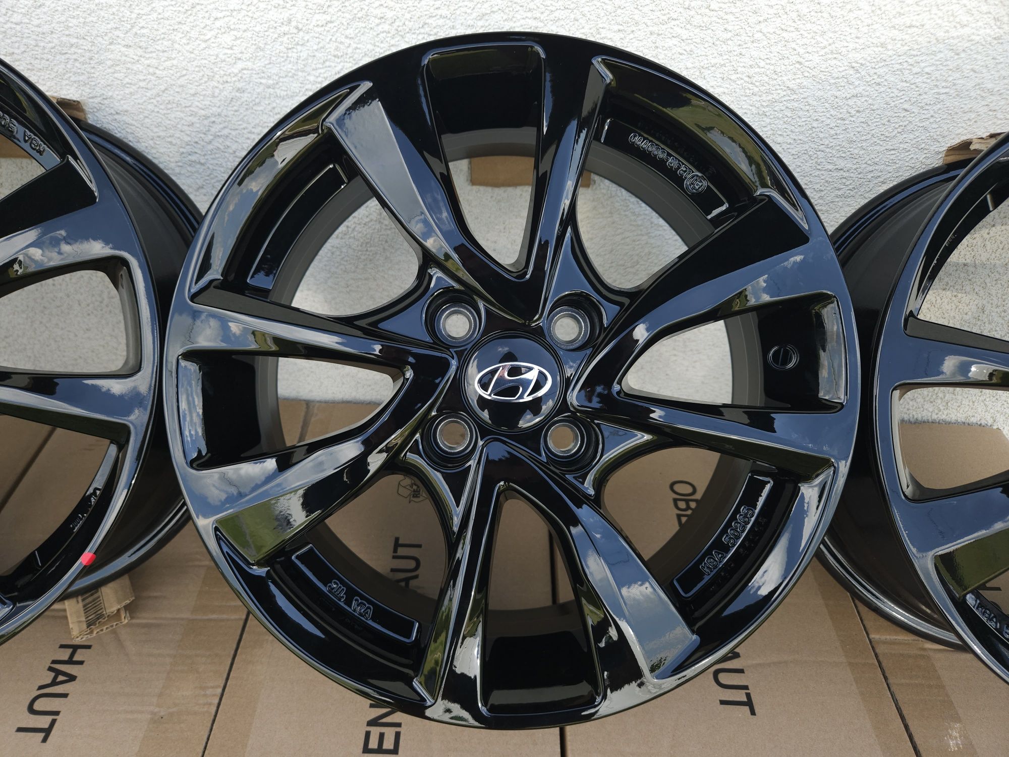 Hyundai i20 Felgi 15 " Nowe 4x100 i10 Czarne Alufelgi