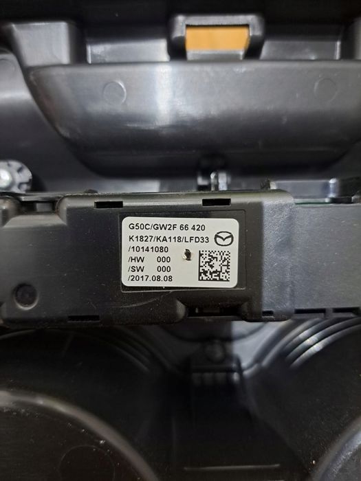 Stojak NA Kubki Mazda CX 5