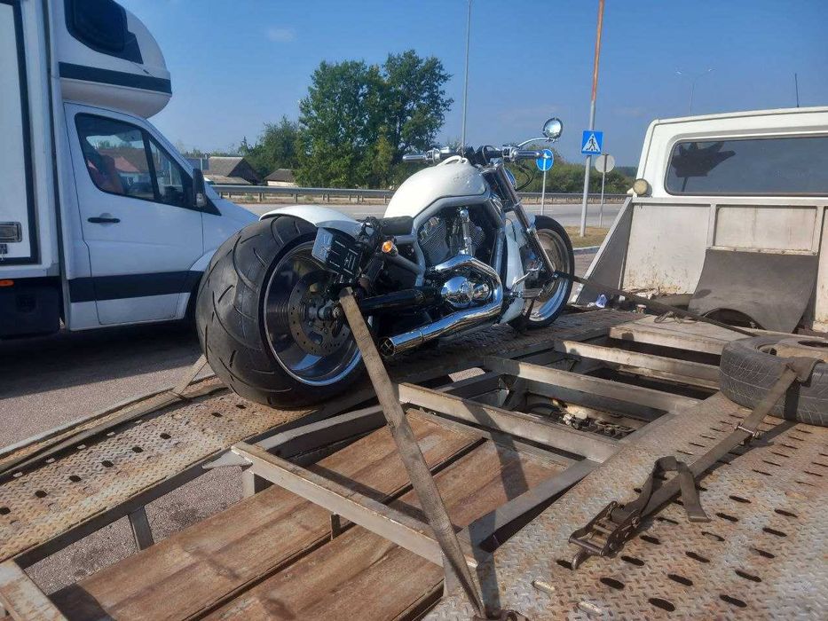 Доставка авто та мото на евакуаторі з України в Європу та навпаки!