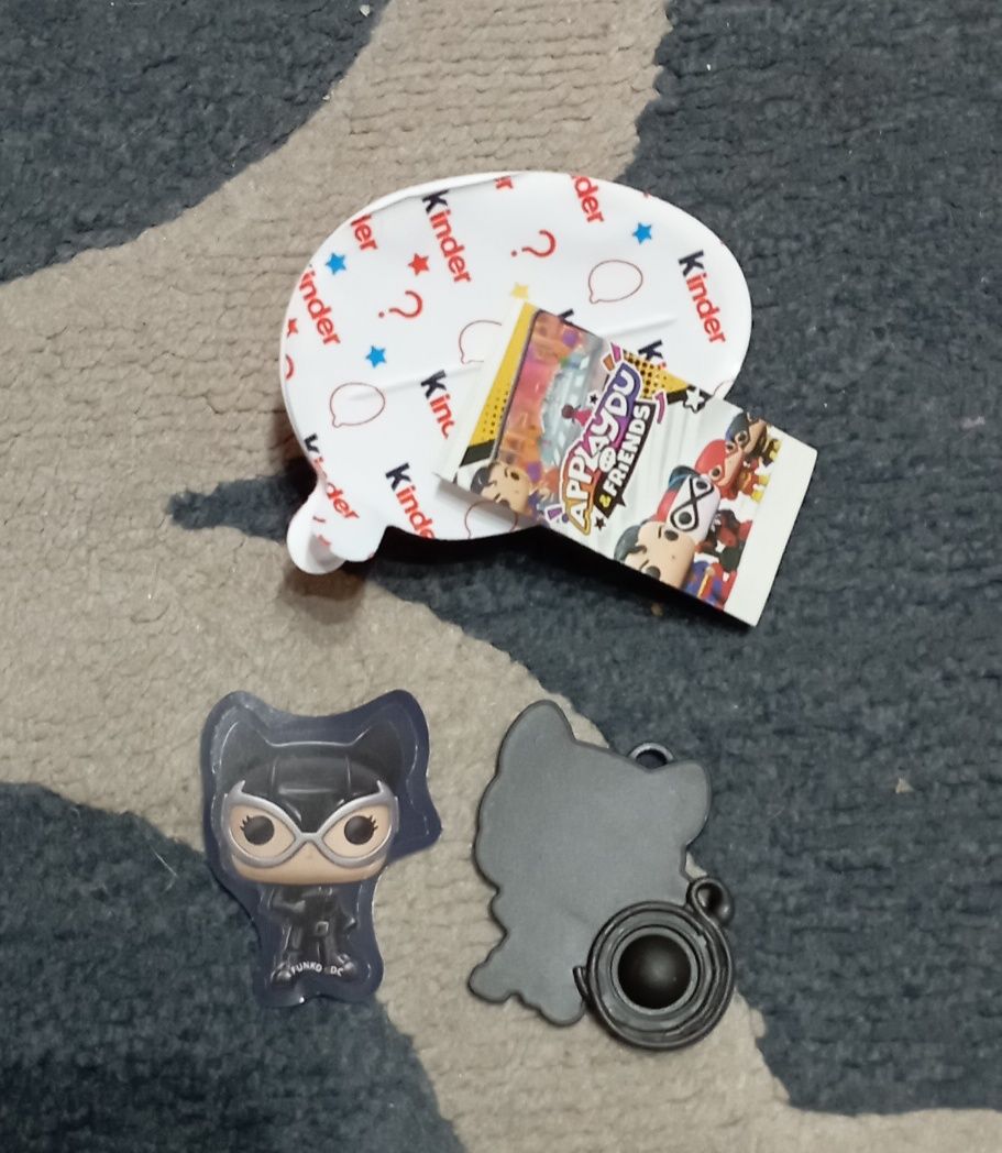 Nowa Figurka z kinder joy Funko pop DC Kobieta kot