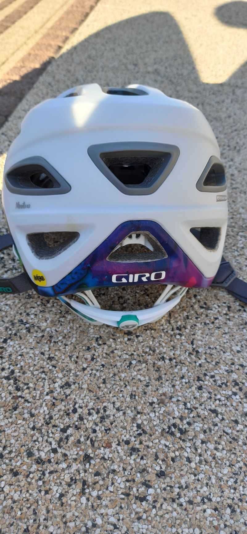 Kask rowerowy GIRO Montaro MIPS