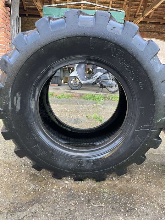 Sprzedam opony 405/70 R20 – komplet 5 sztuk