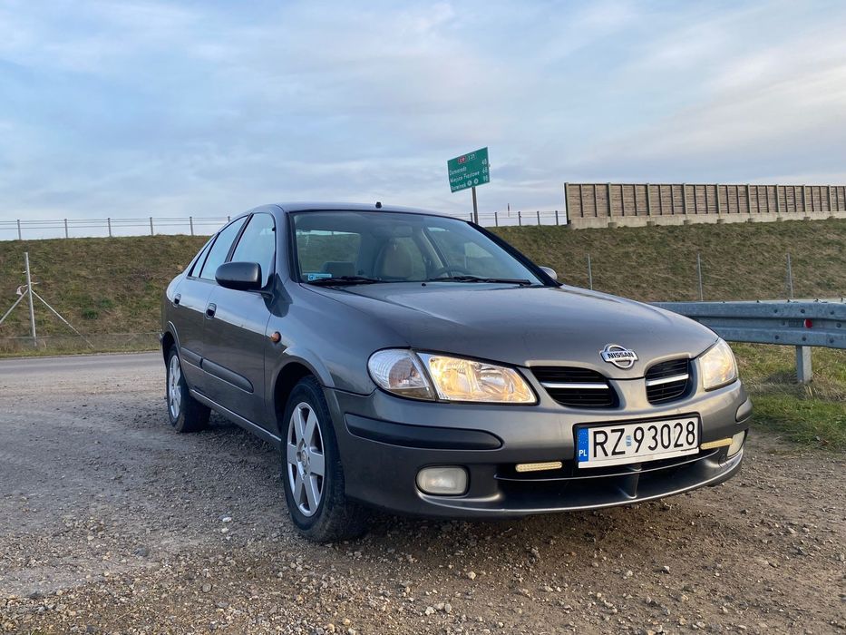 Nissan Almera Nissan Almera 1.8 sedan