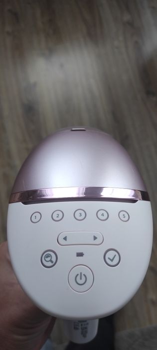 Depilator IPL Phillips Lumea 9900