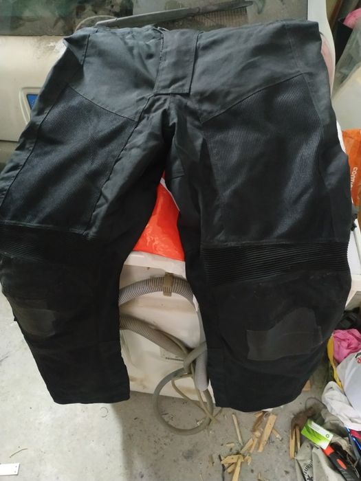 Calças para andar de mota